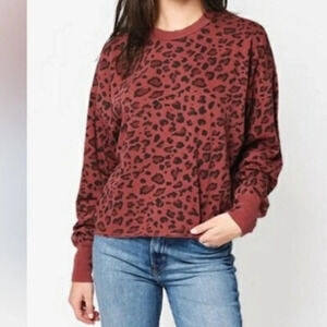 SunDry Leopard Print Drapey Crewneck Sweatshirt Women’s 2